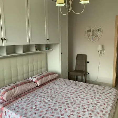 Brass Apartment Apartamento *