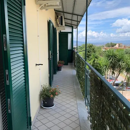 Brass Apartment * Gragnano